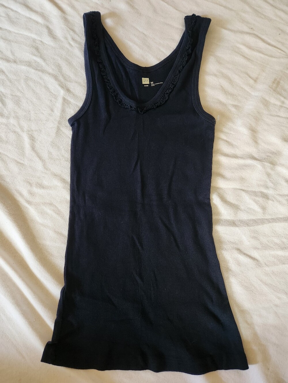 GAP Black Lace Hem Cami Tank Top Sleeveless Size M